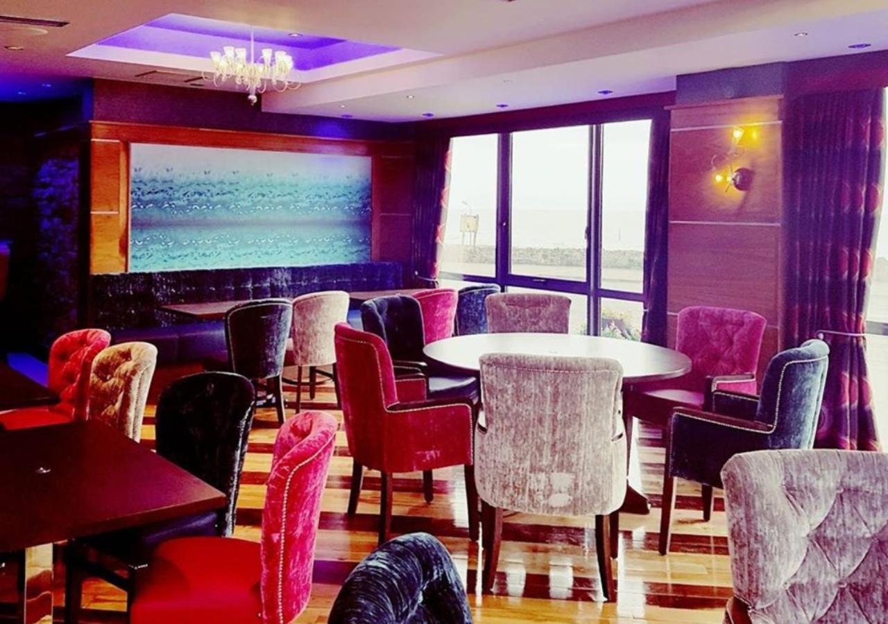 Allingham Arms Hotel Bundoran Dış mekan fotoğraf